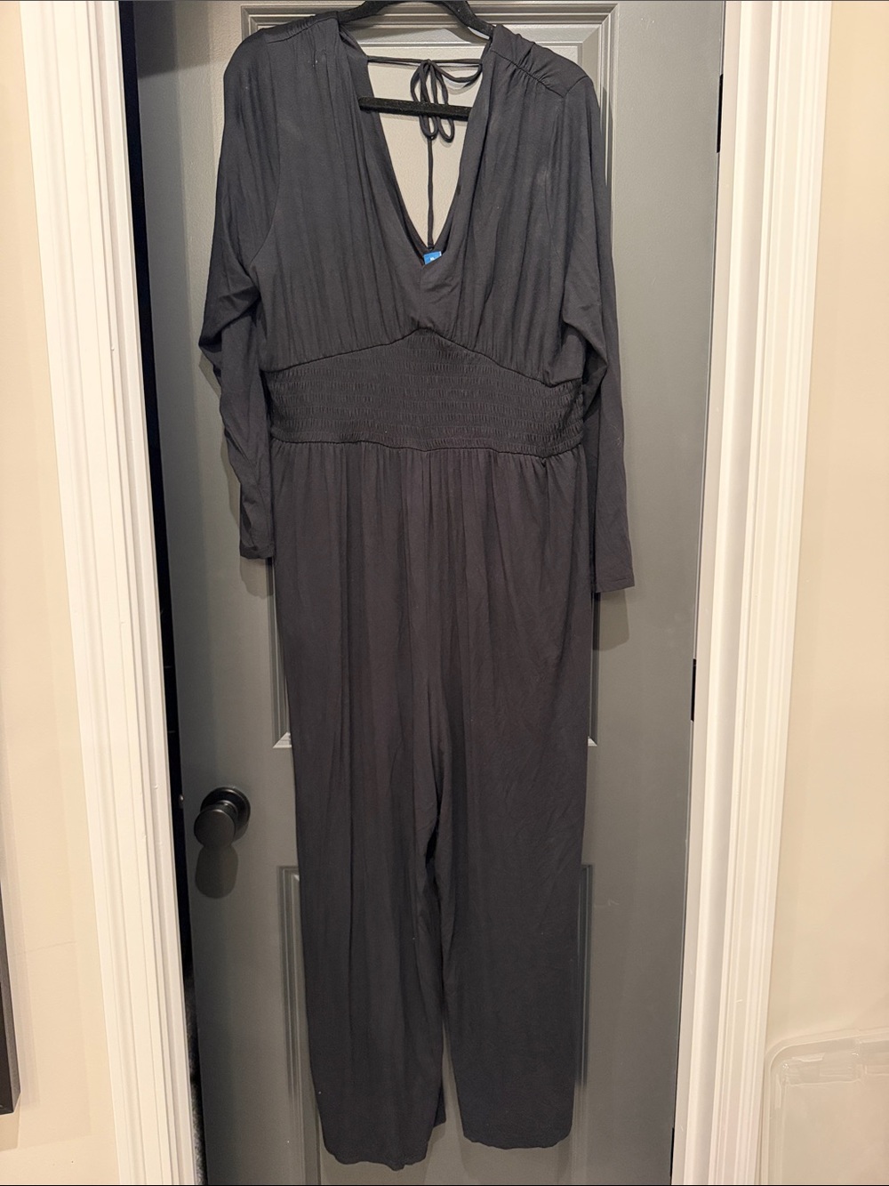 Old Navy Women's Black Long Sleeve Smocked Waist Jumpsuit